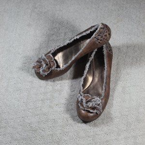 Apepazzo Size 9 Brown Raw Edge 1" Kitten Heels